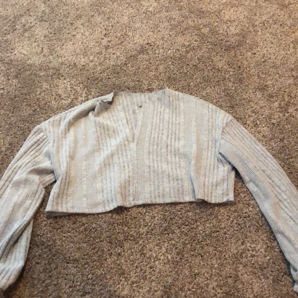 Cropped sweatshirt, medium